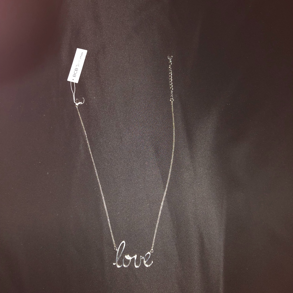 Oversized Love Necklace Nwt 14$